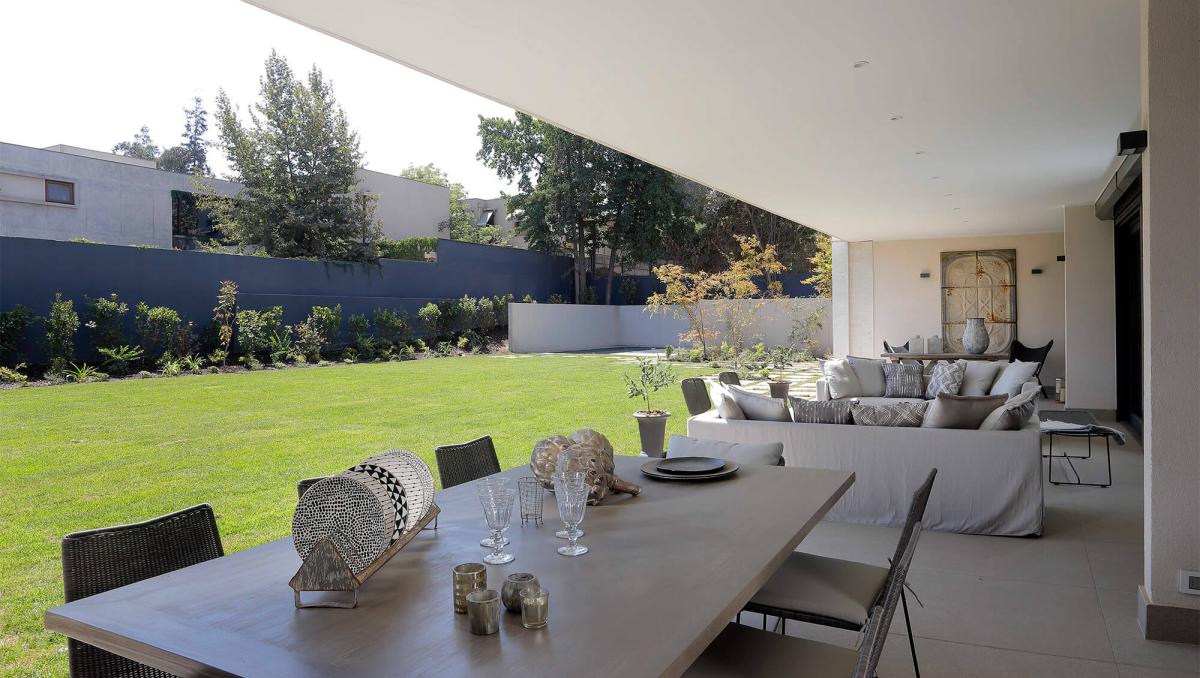 Penthouse en venta en Las Condes - Terraza con jardín