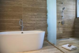 Baño principal - Departamento Penthouse en Las Condes